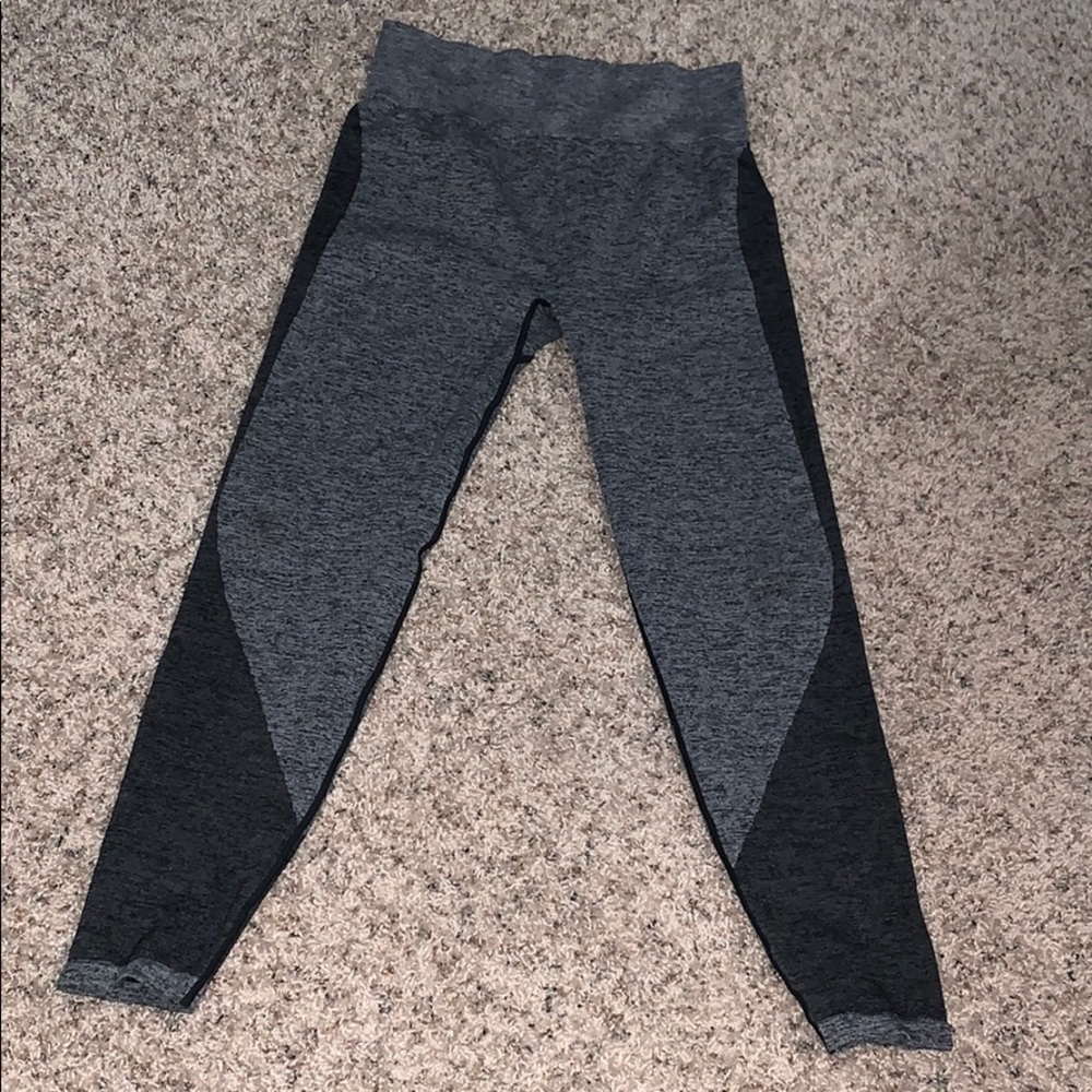 Pink seamless leggings